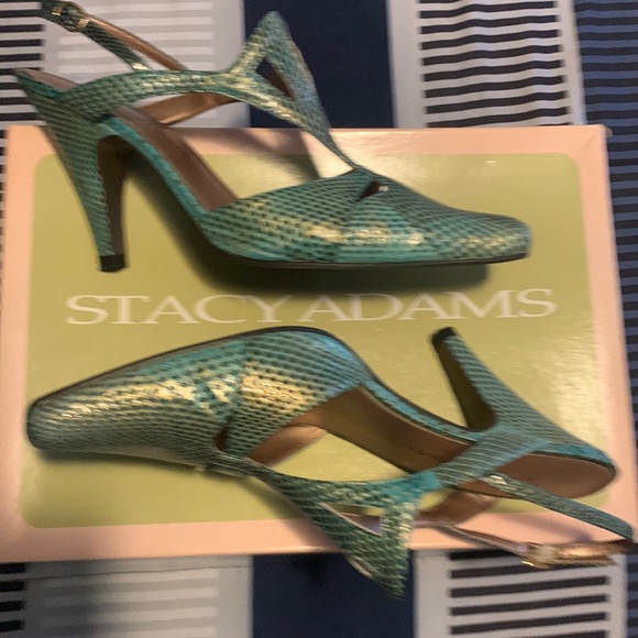sling back dressy heels - Picture 1 of 4